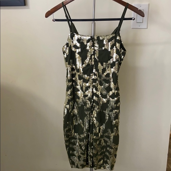 ASOS Starlet Dress Camo Sequence - Picture 7 of 7